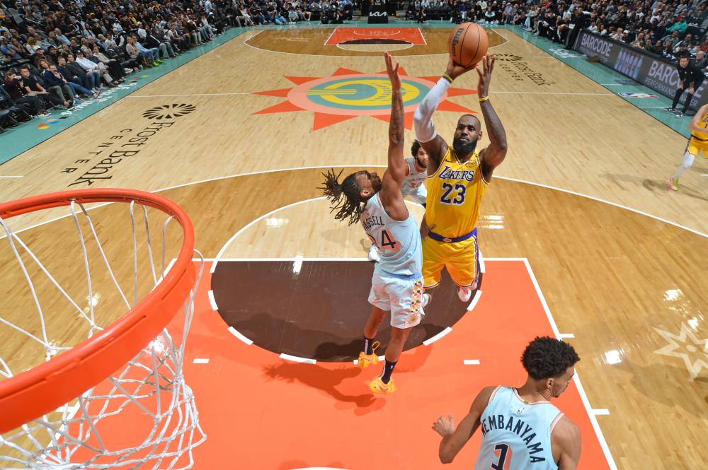 他们虽然在 他们虽然在