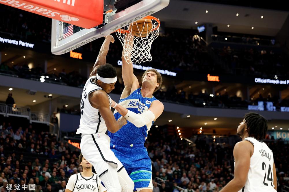 具有高度公 具有高度公